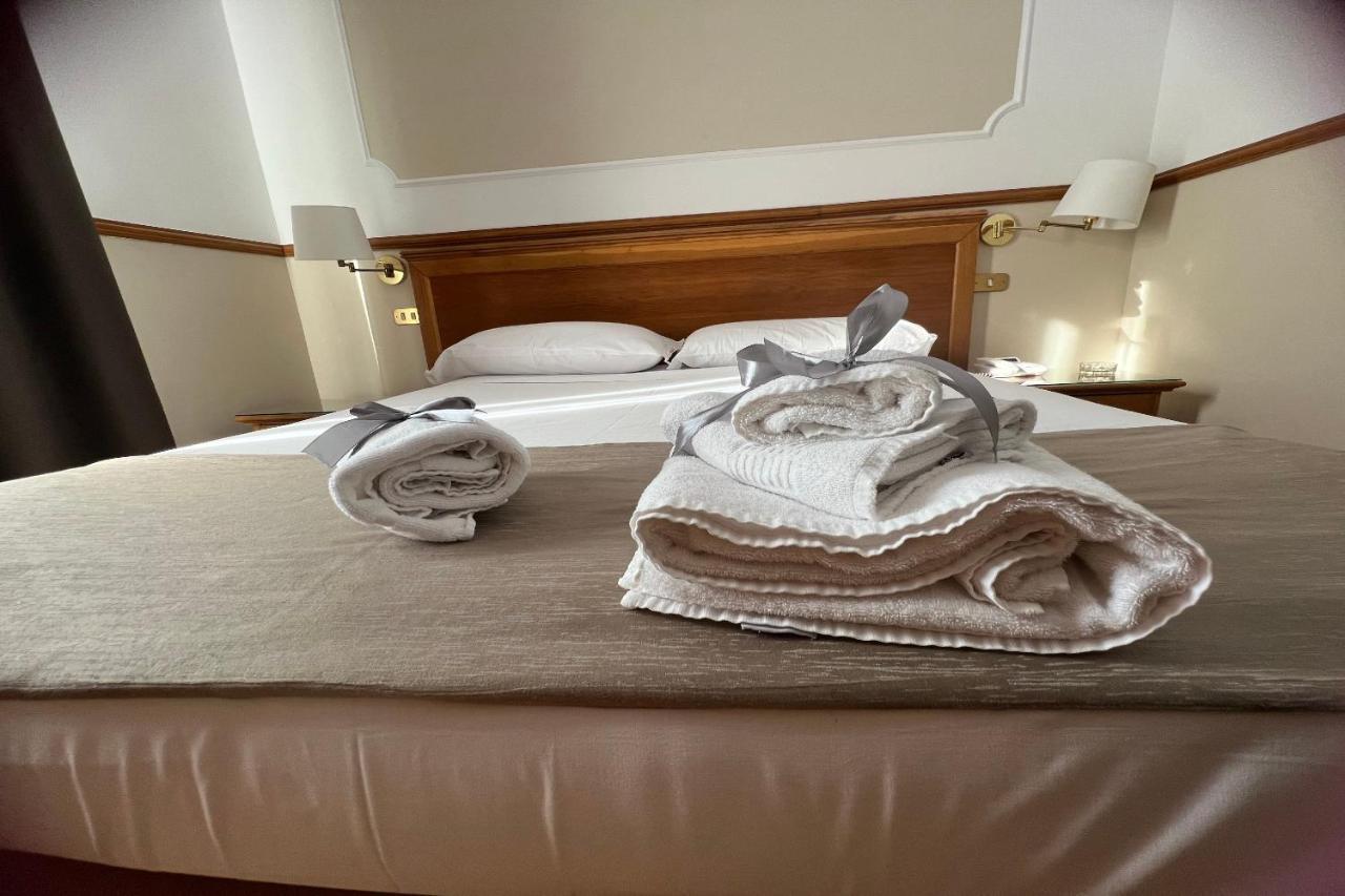 Hotel Leopardi 나폴리 외부 사진