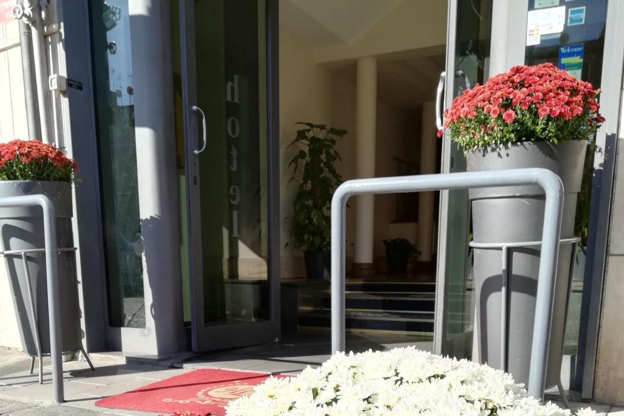 Hotel Leopardi 나폴리 외부 사진